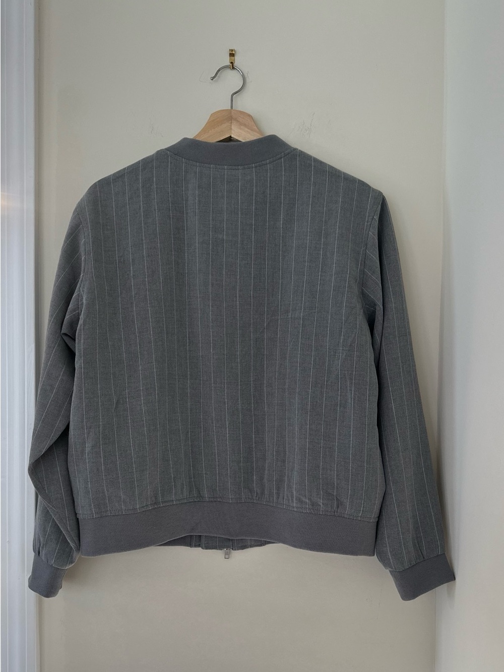 Scoop NYC Gray Pinstripe Two-Piece Skirt Set with Belt - Picture 3 of 7